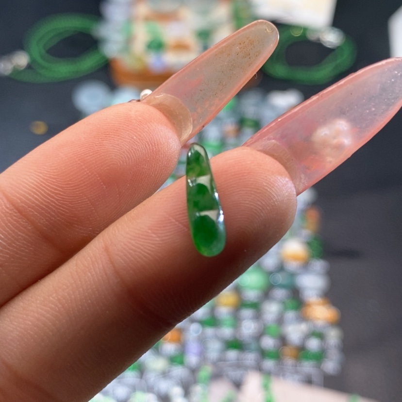 【闪购商品】翡翠挂件未镶嵌豆子