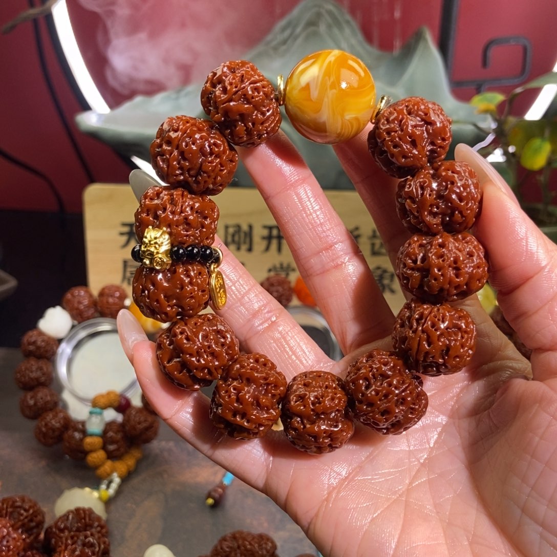 金刚菩提吊坠522。          