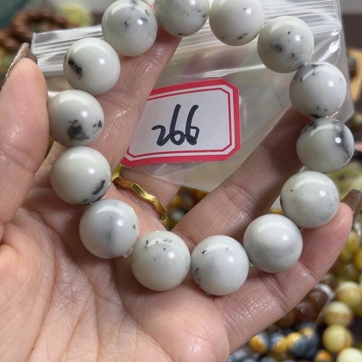 蛇纹石玉未镶嵌手链