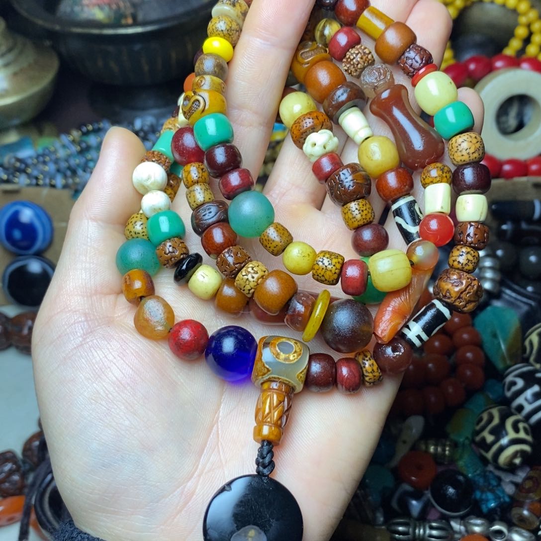 大叶紫檀（黑酸枝木类）