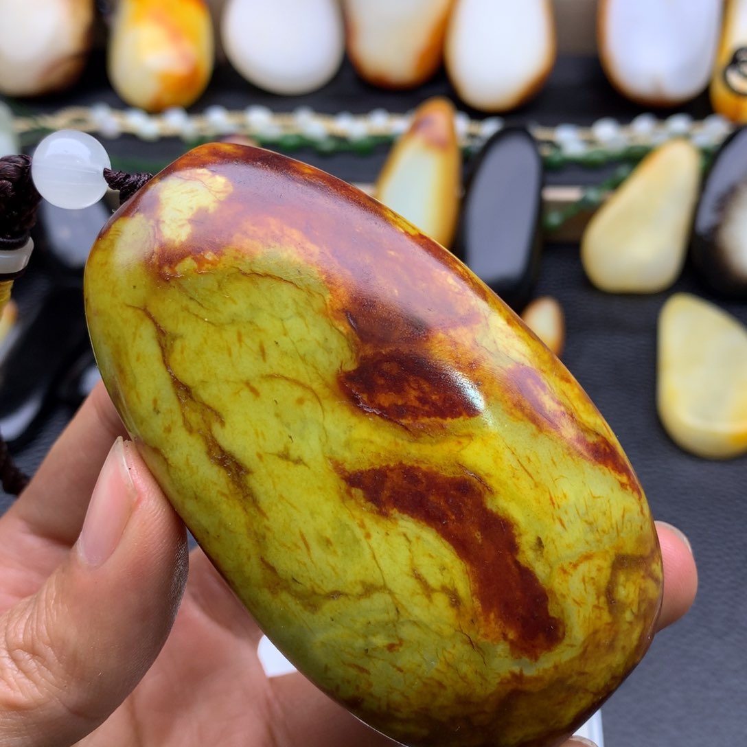 和田玉挂件未镶嵌