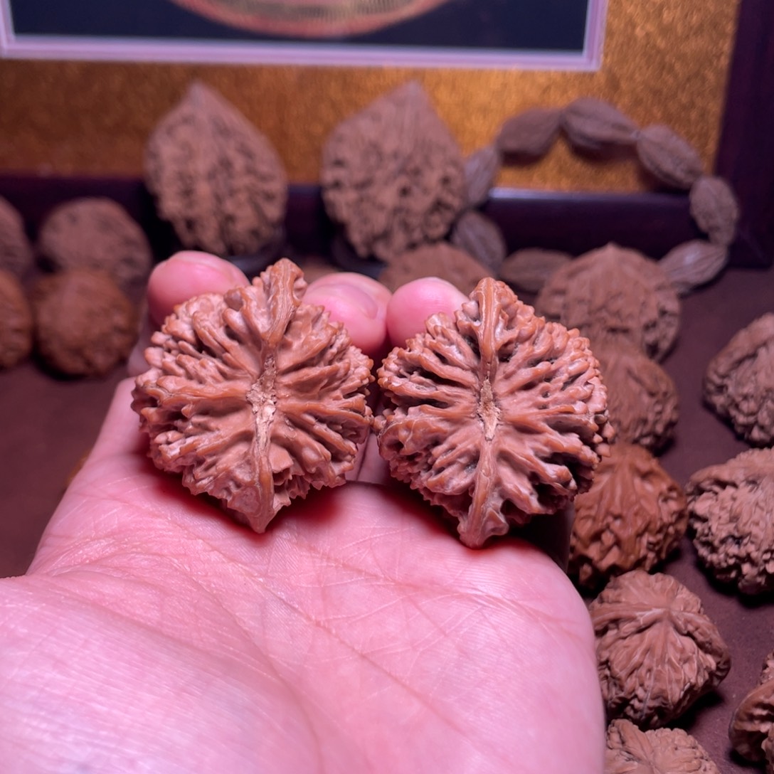 文玩核桃吊坠满天星