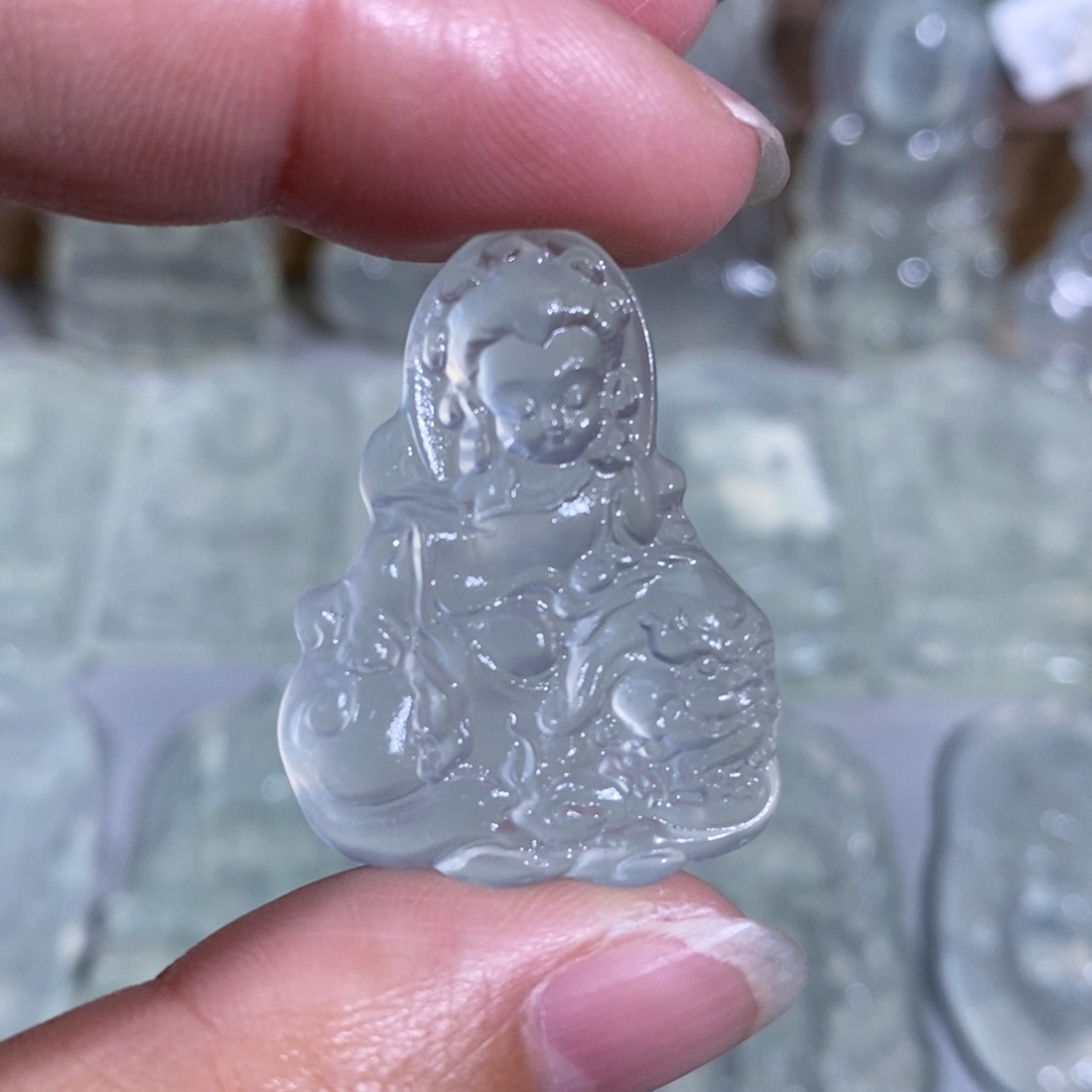 未镶嵌岫玉颈饰吊坠
