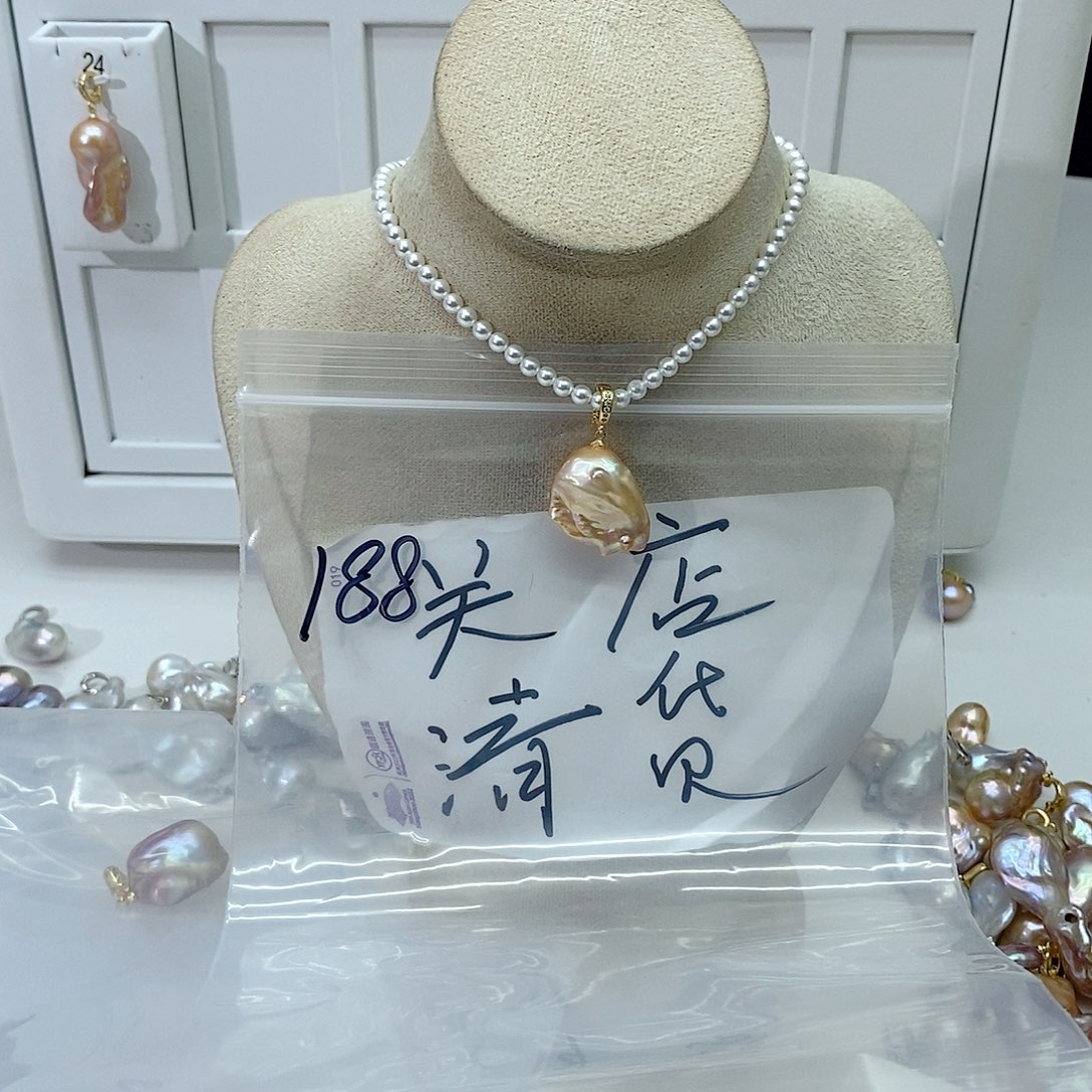 淡水珍珠颈饰合金