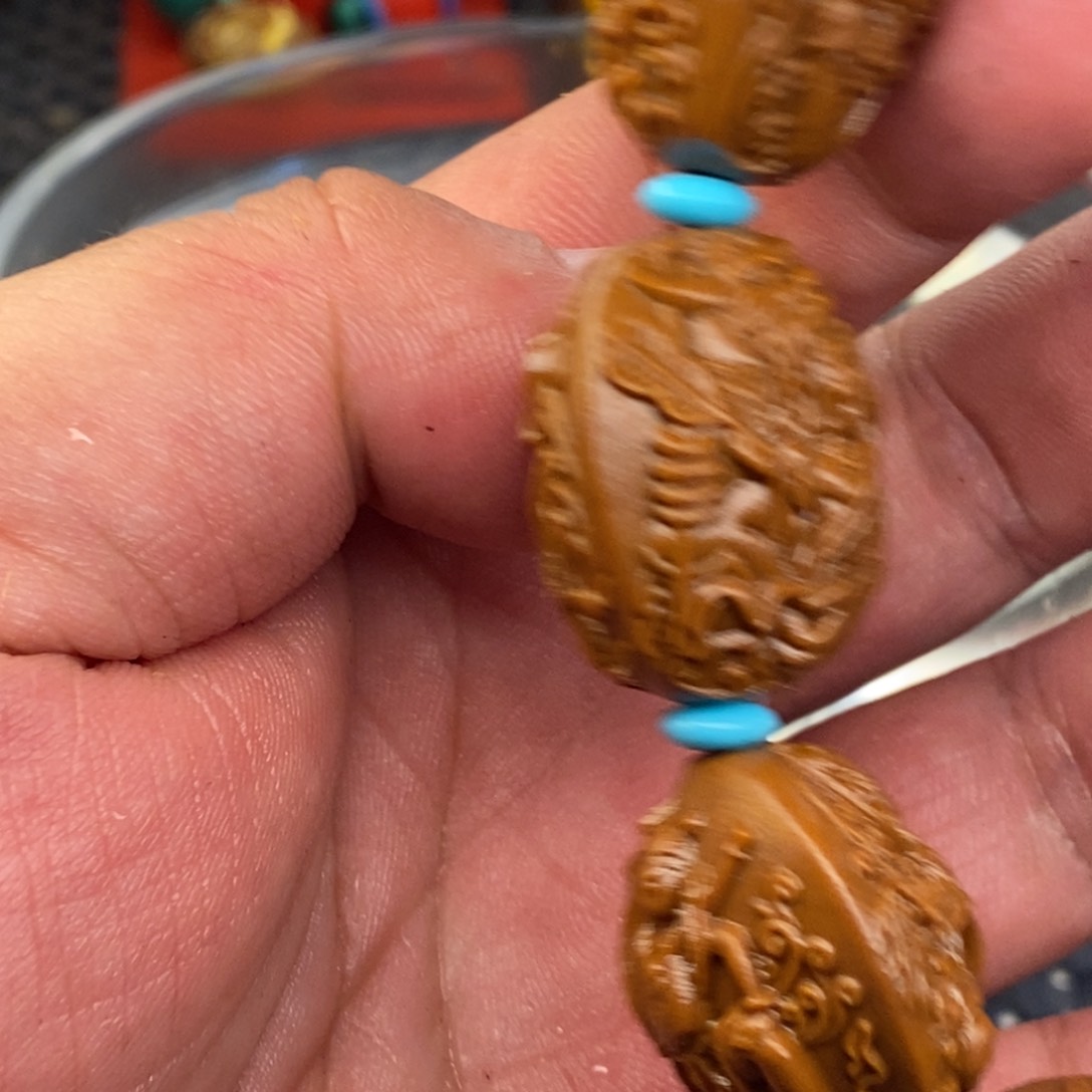 木2.3西游记雕刻手串黄金树沉水核手串