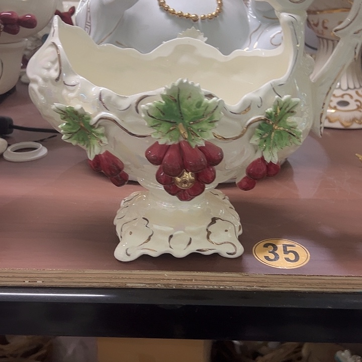 瓷片瑕。。。。。。。。。。。。。。