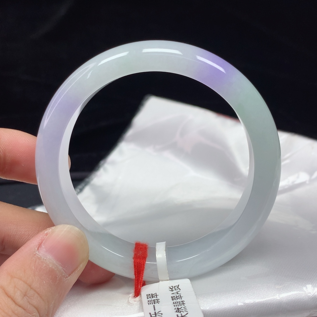 翡翠手镯（圆镯）未镶嵌56.3