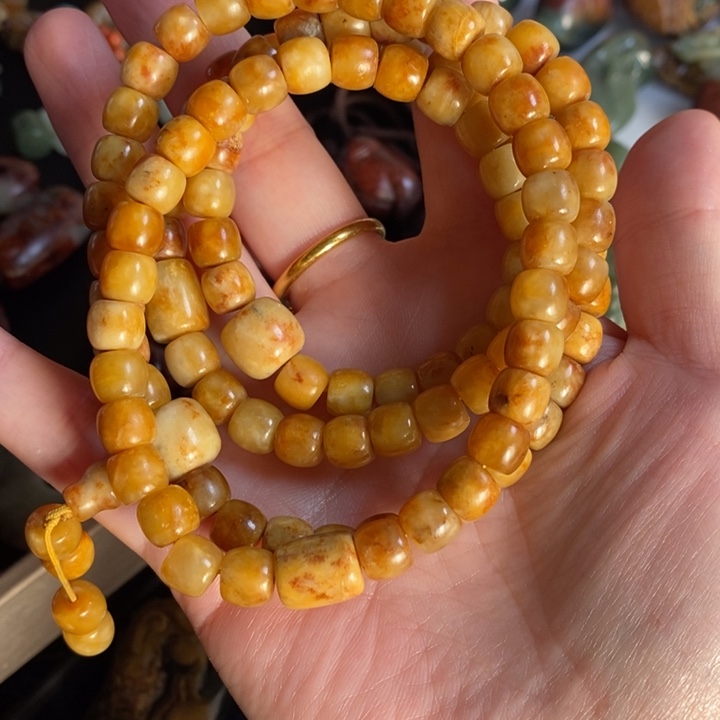 华***歌岫岩河磨玉（透闪石质玉）未镶嵌珠宝奇石