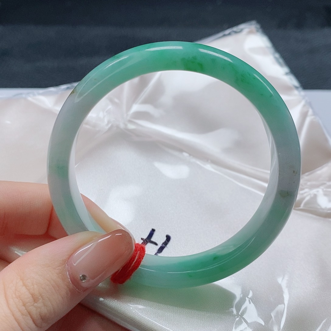 【闪购商品】未镶嵌手镯翡翠553号