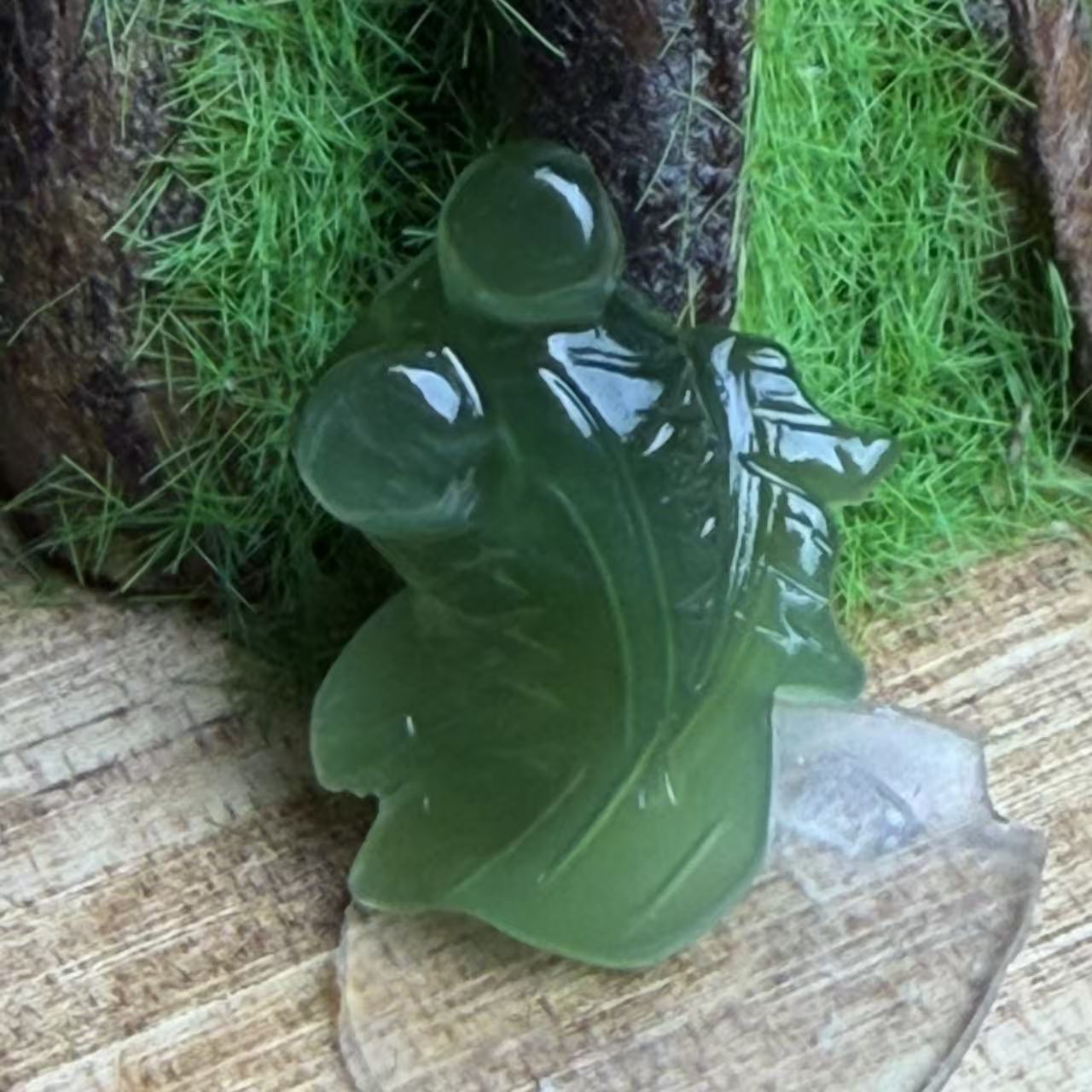 金鱼挂件和田玉D009