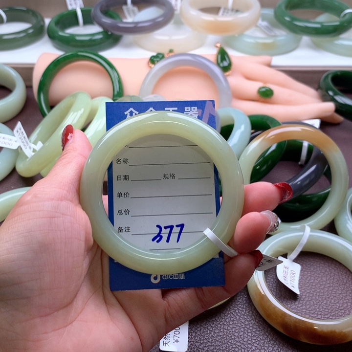 和田玉手镯55-56未镶嵌