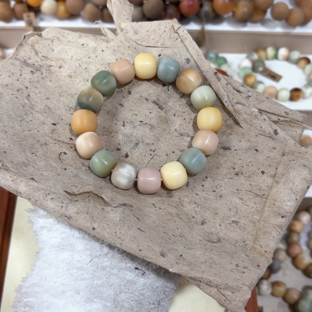 菩提根/象牙果吊坠瑕疵59桶珠