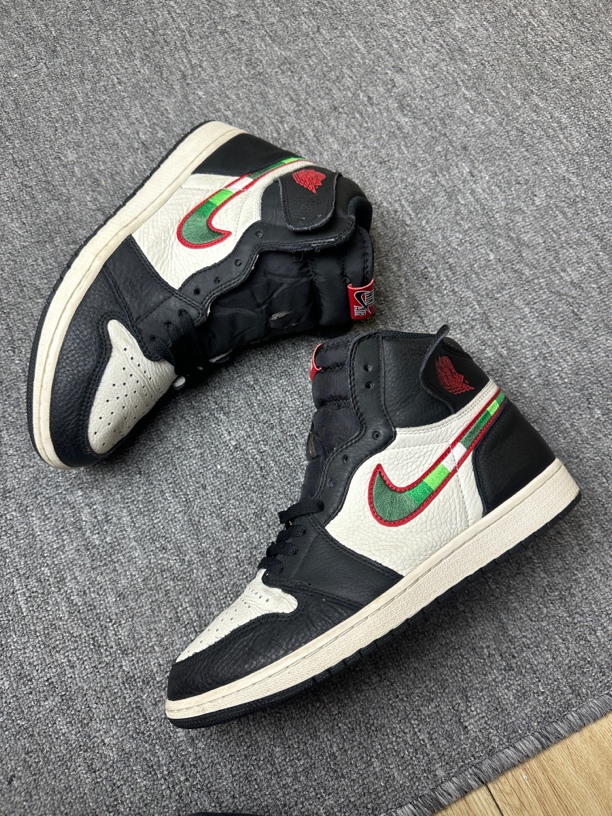 95新 NIKE/耐克 板鞋95新 烁/ 45码/ 耐克 / aj1 体育画报