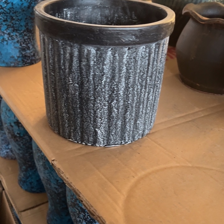 6.8-1瑕疵高15口17灰直筒