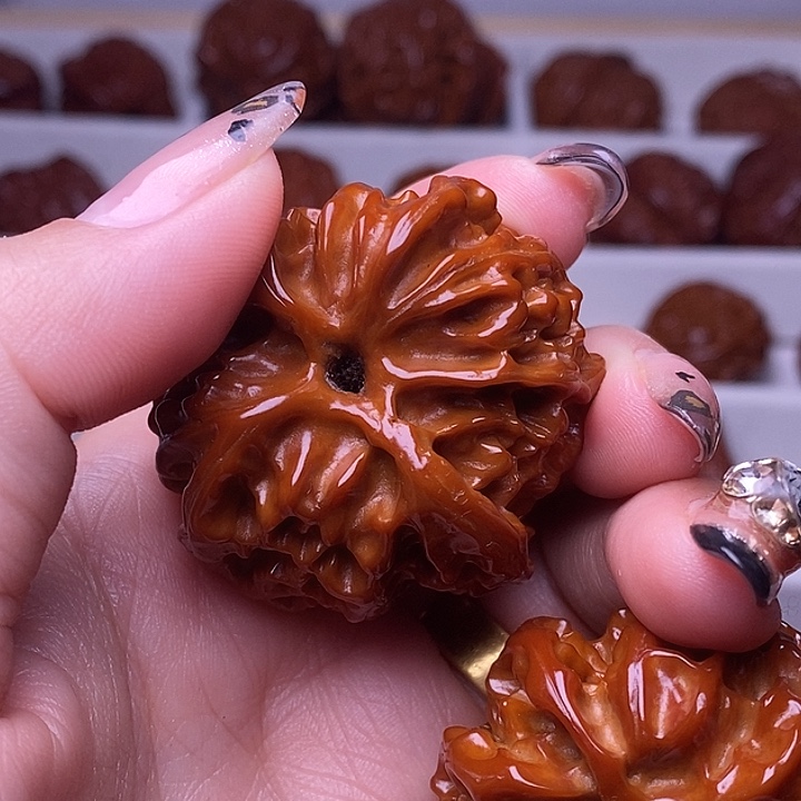 神***人文玩核桃吊坠文玩核桃文玩核桃