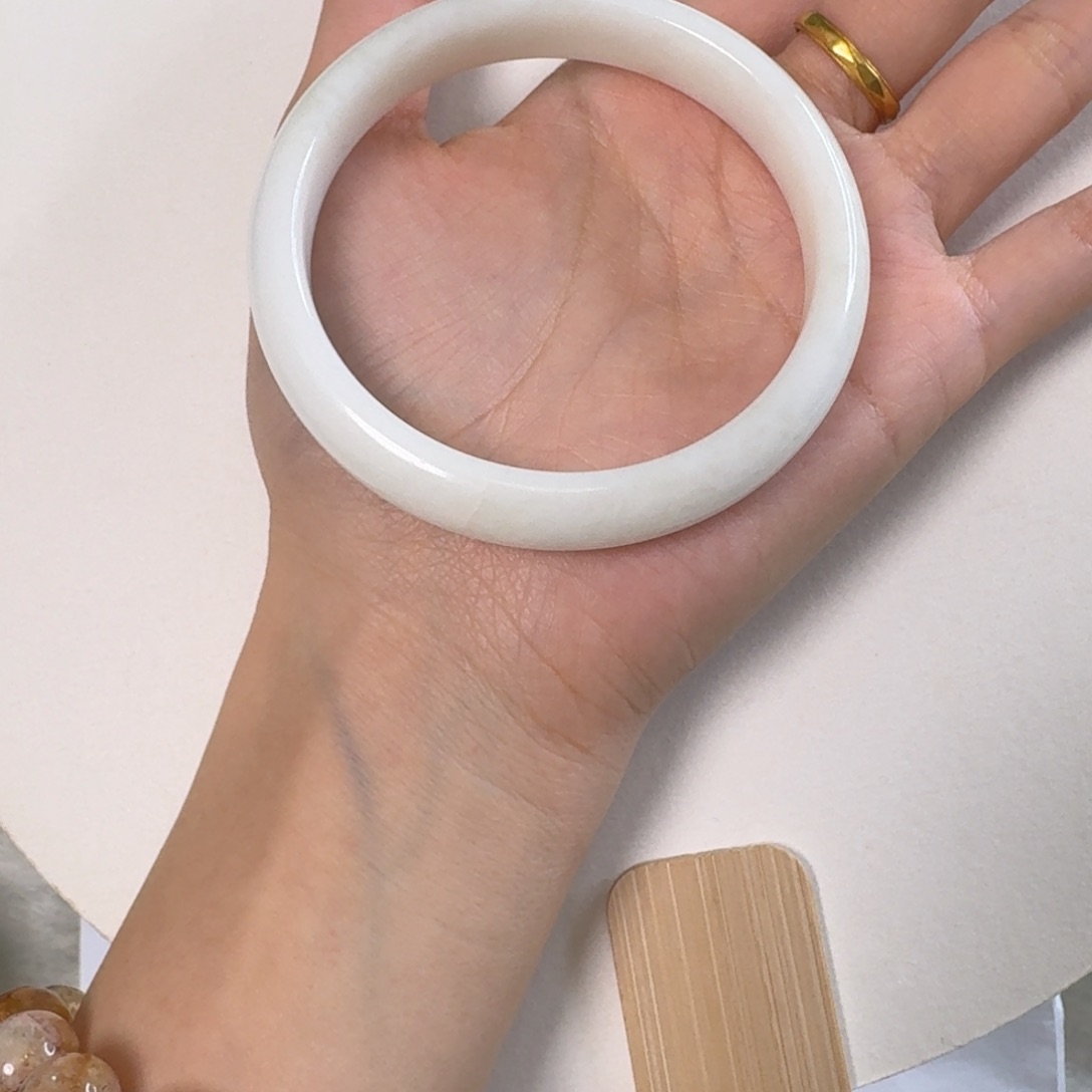 蓝田玉（蛇纹石化大理石玉）手镯未镶嵌B****?