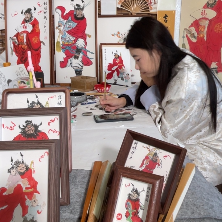 人***家国画李老师李老师框