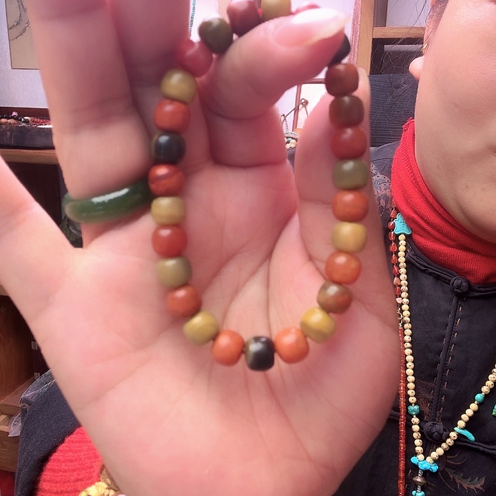 南红玛瑙未镶嵌手链