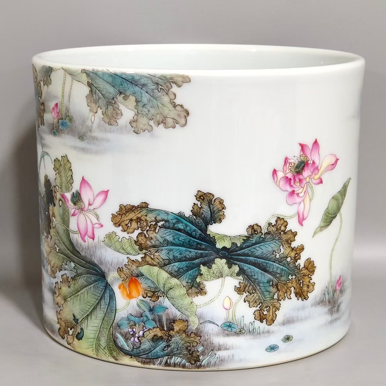 古粉彩海水寿桃蝙蝠纹杯古典艺术收藏佳品