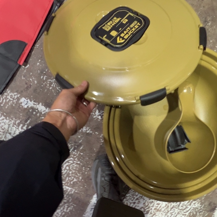 保煌鱼护抄网头防臭袋，黑灰红颜色随机，