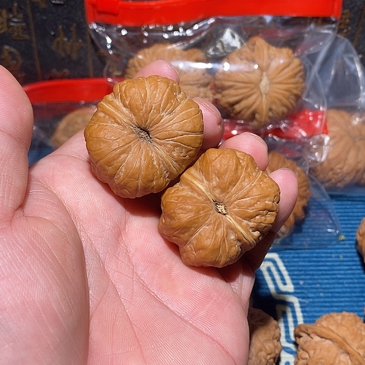 桃***茶桃核吊坠上古玉蟾