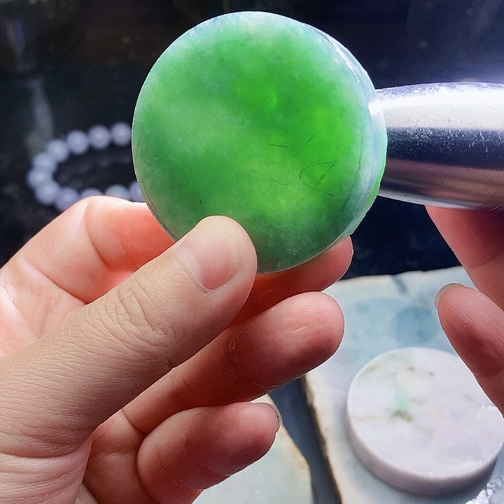 翡翠未镶嵌颈饰毛料21