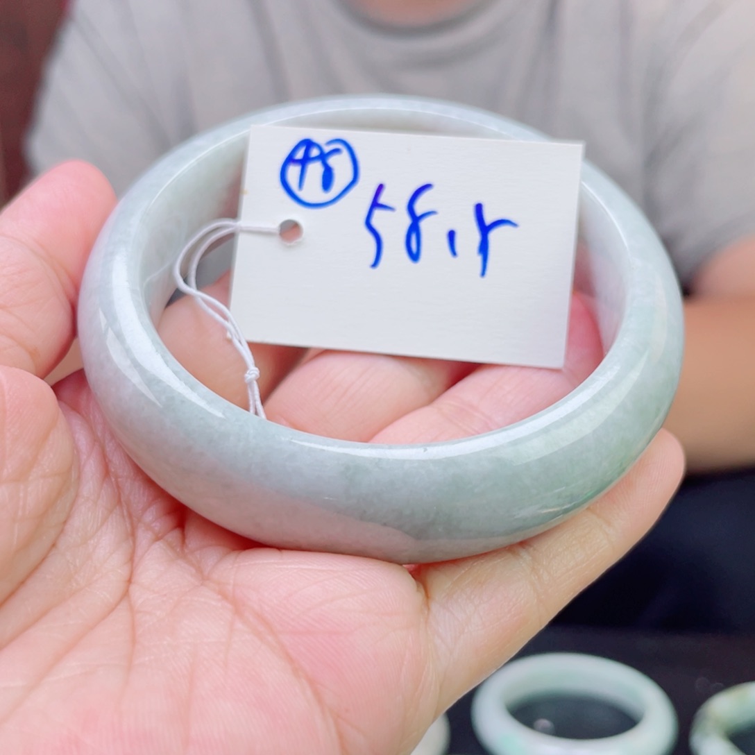 未镶嵌手镯翡翠98