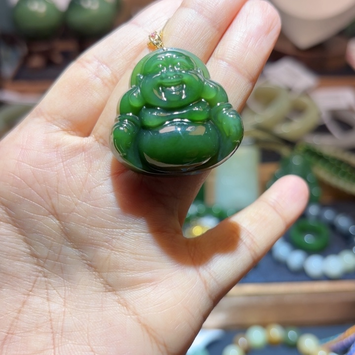 和田玉18K金镶嵌颈饰