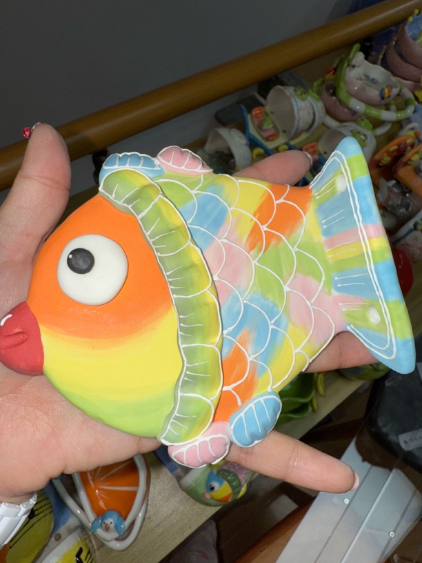 七彩小鱼鹦鹉站台