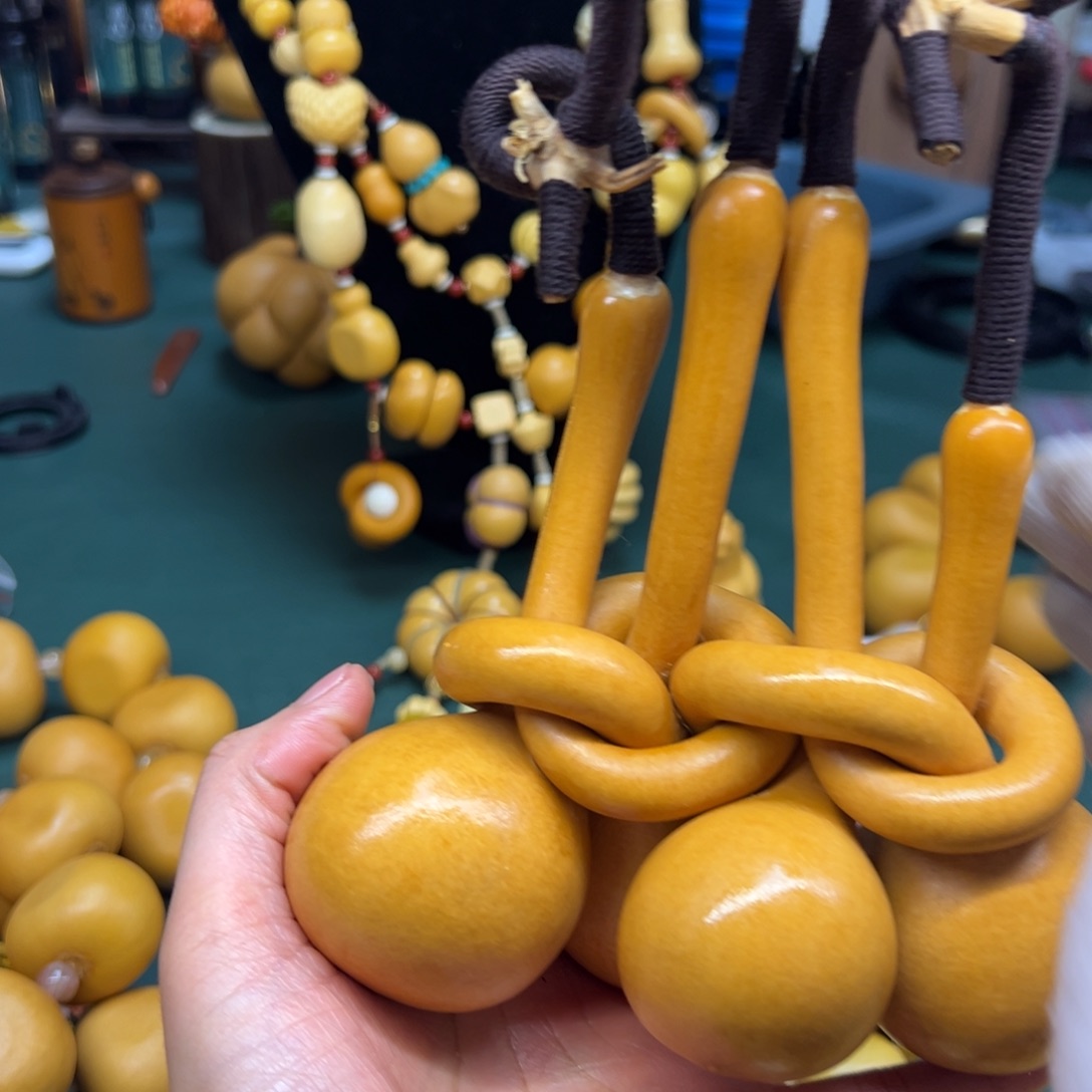 度***大叶紫檀（黑酸枝木类）