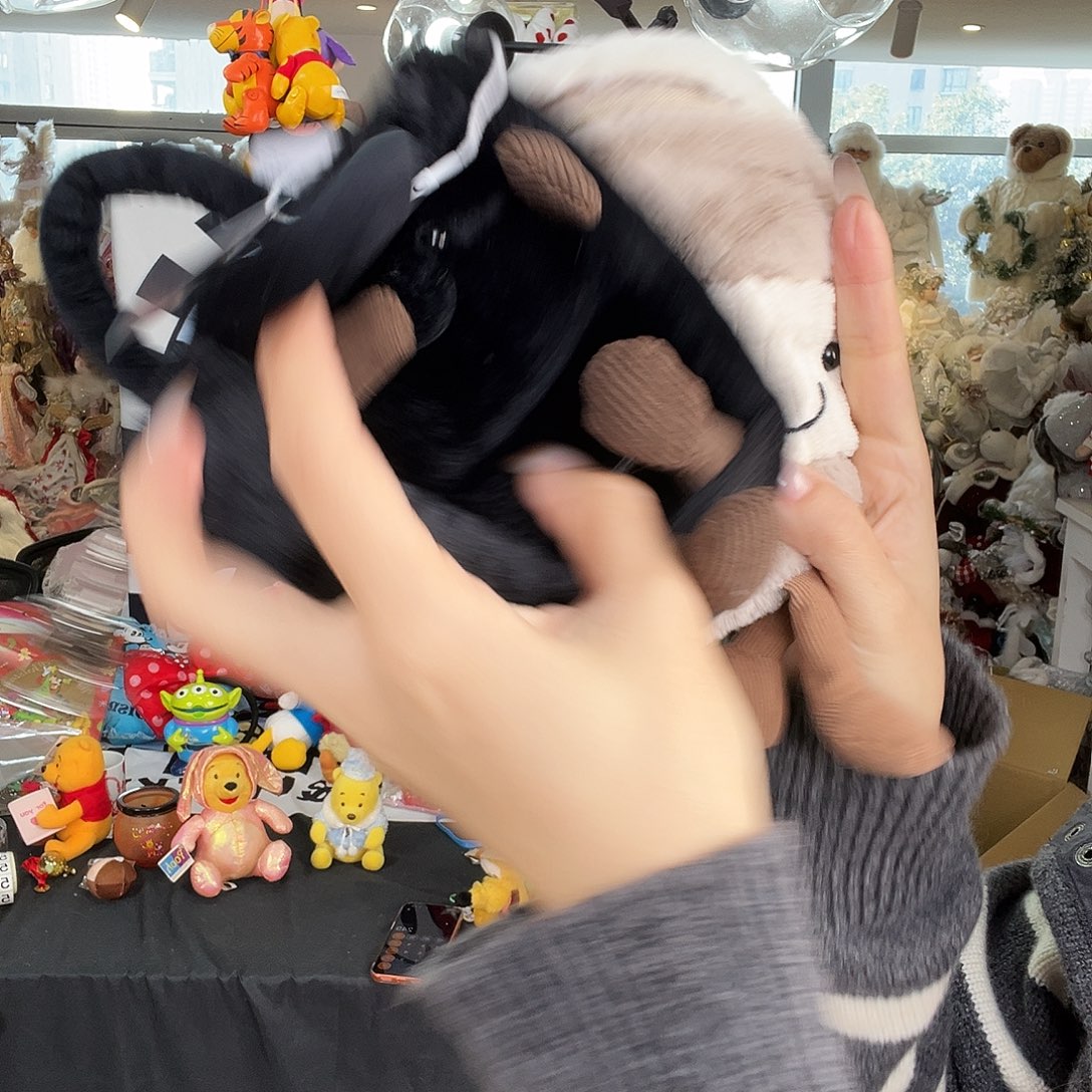 N***u毛绒548号俩个包包