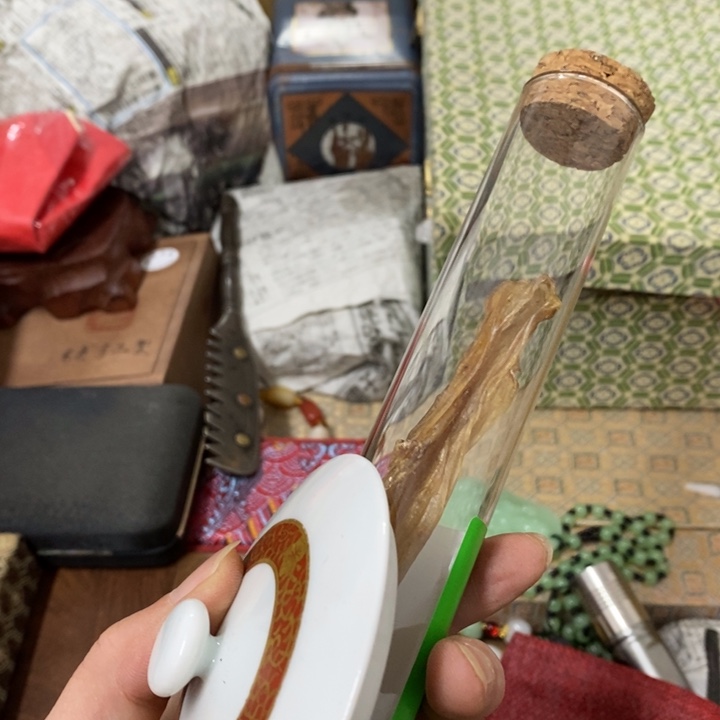 瓷片哈中古工艺品一件