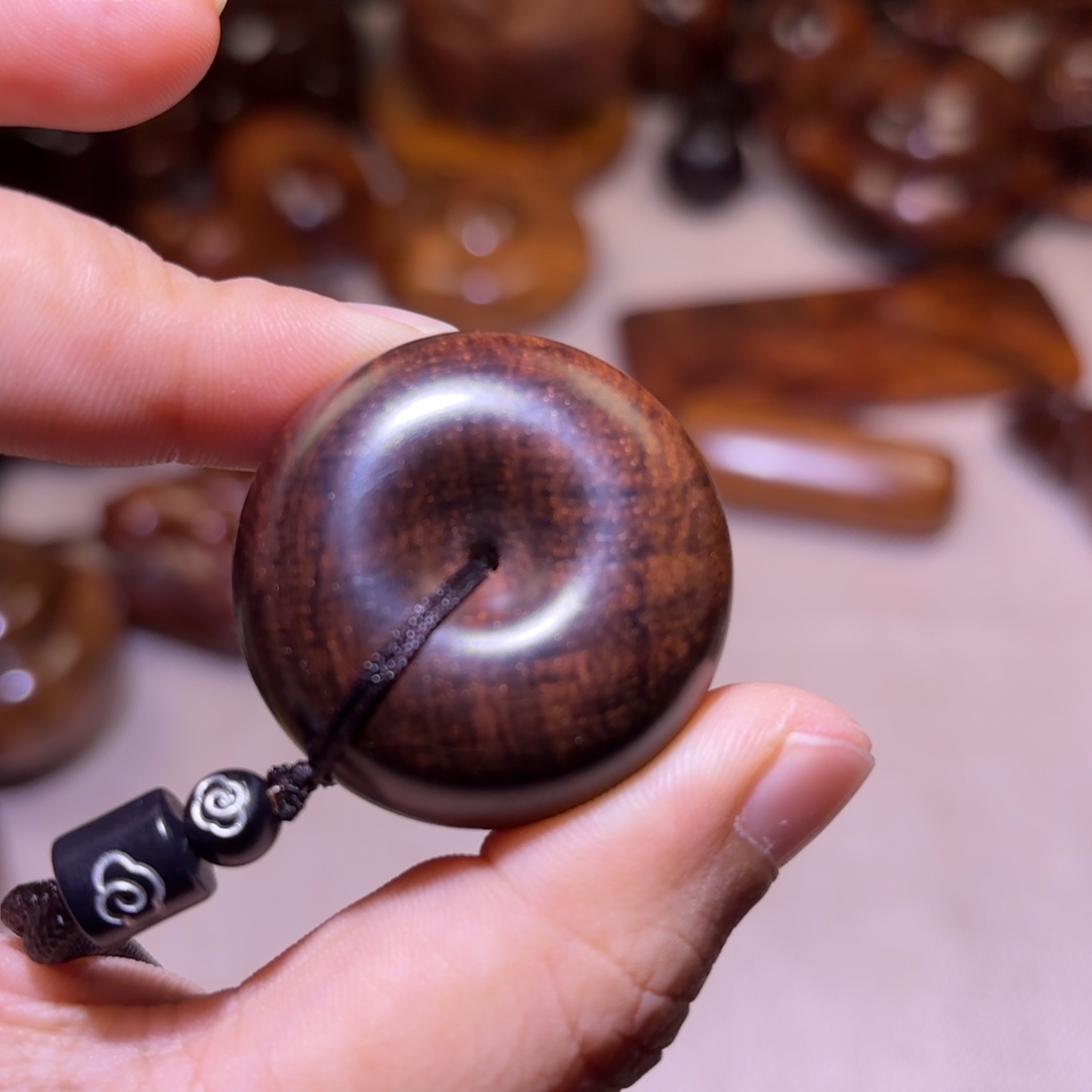 黄花梨/降香黄檀把件