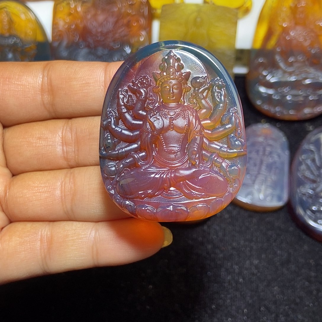 琥珀未镶嵌颈饰缅甸天然琥珀吊坠