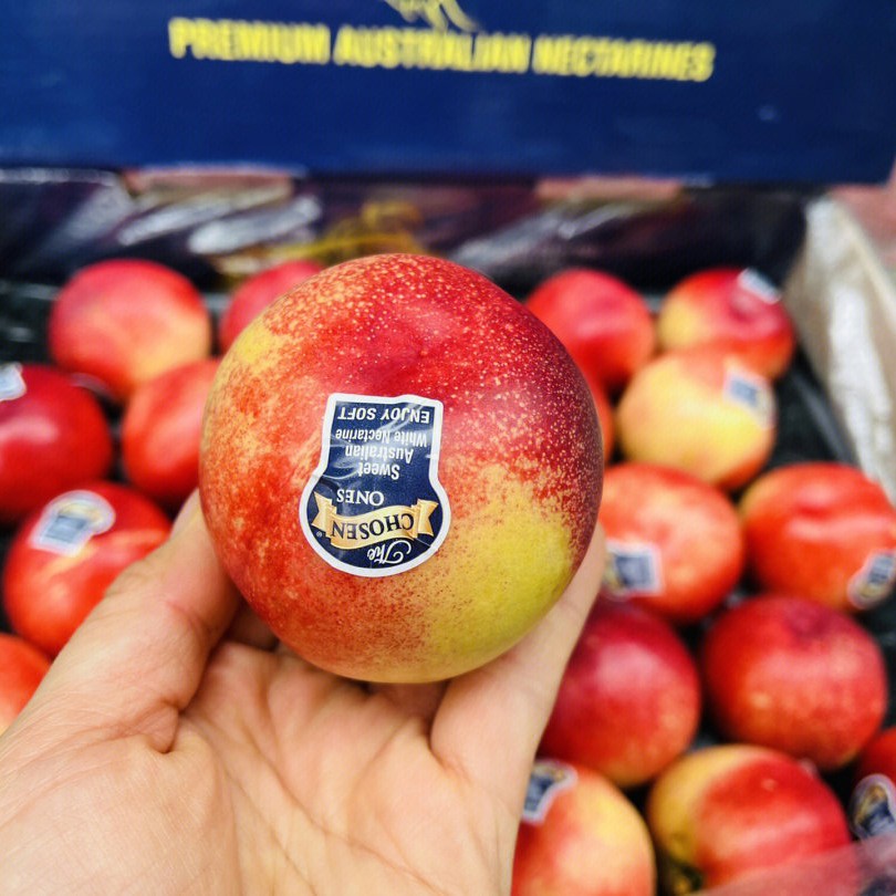 澳洲白油桃4粒一盒