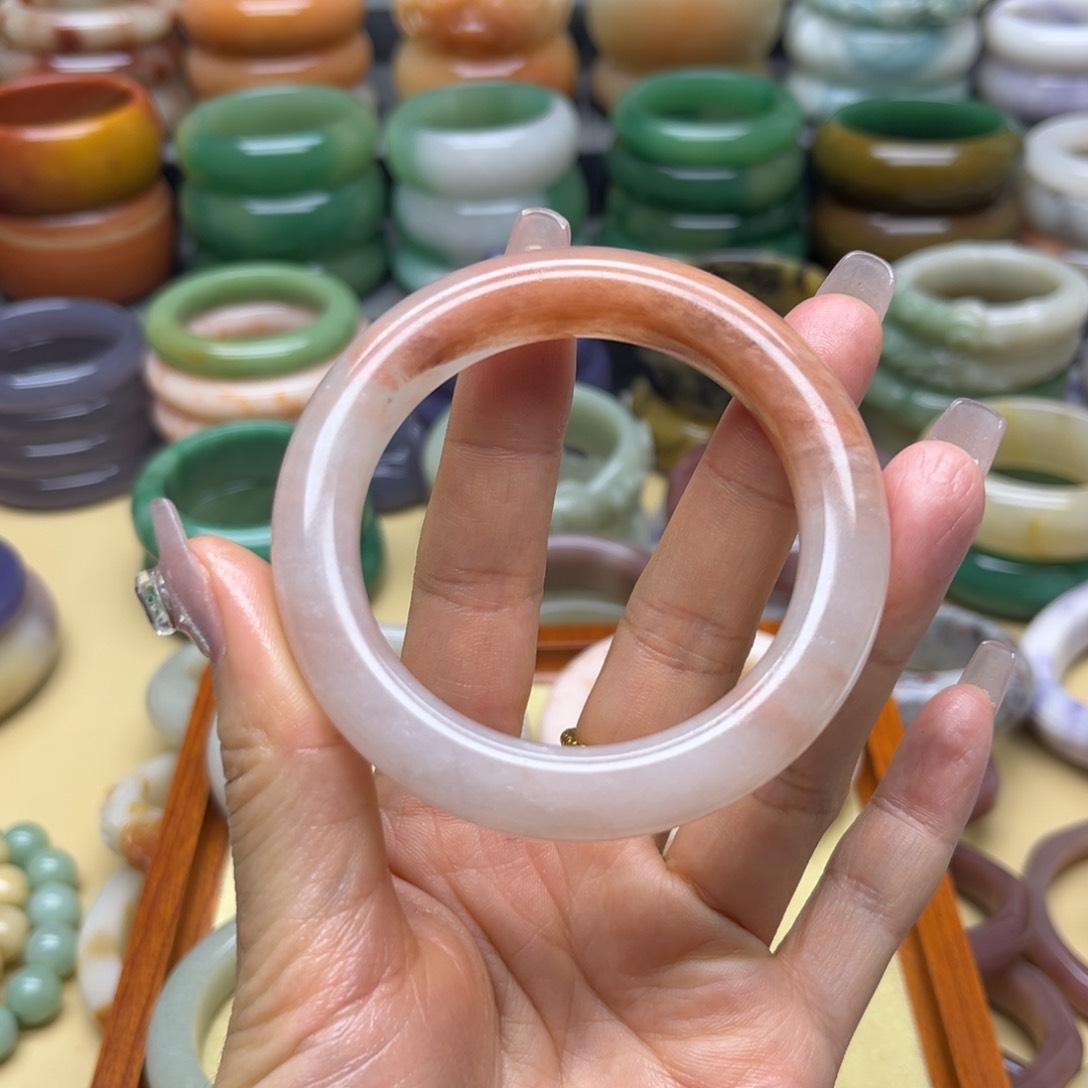 石英质玉手镯未镶嵌灰****】