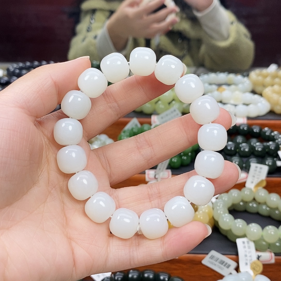 和田玉手链未镶嵌