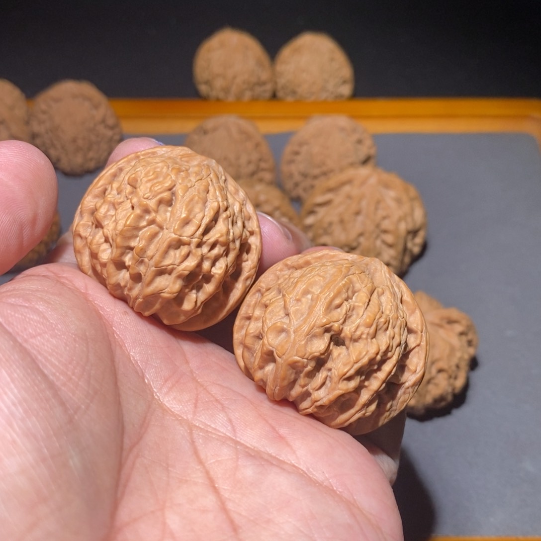 文玩核桃把件38山西磨盘全品