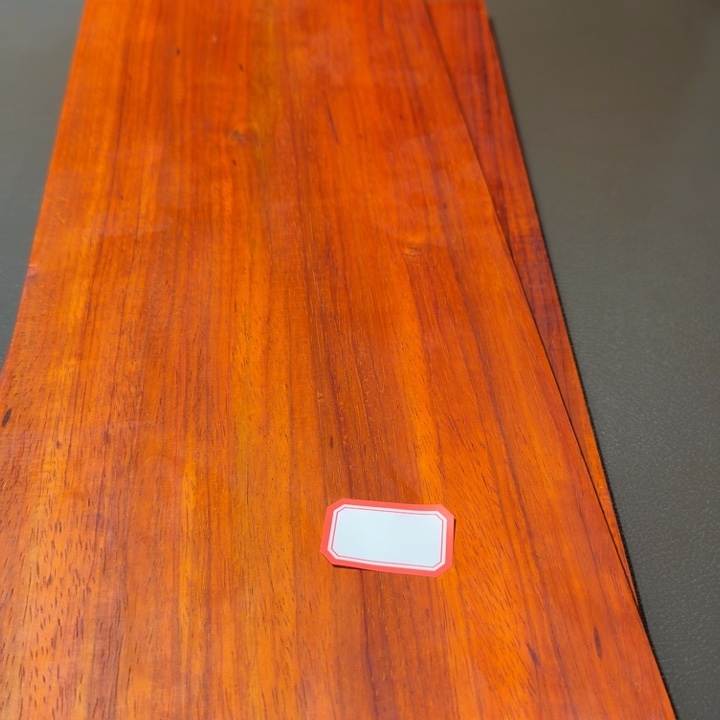 昊***辰印石昌化石红花梨