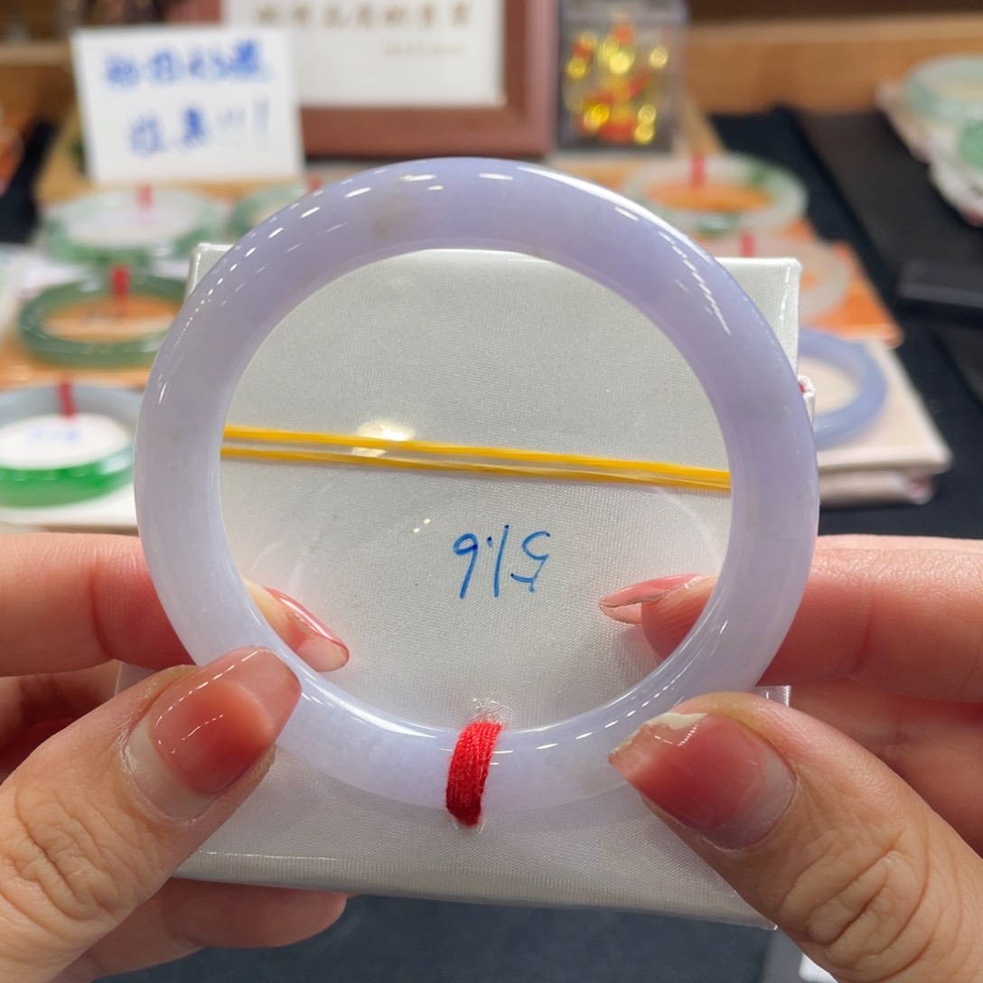 翡翠手镯未镶嵌51.6圆