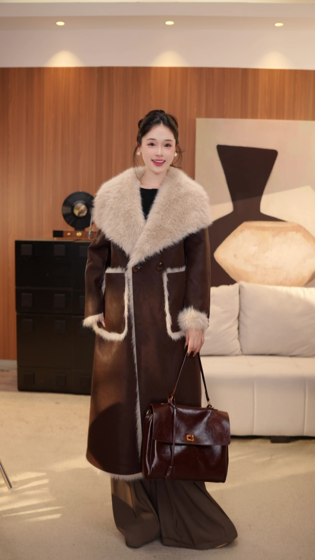 2025秋冬新款长款翻领时尚百搭女装