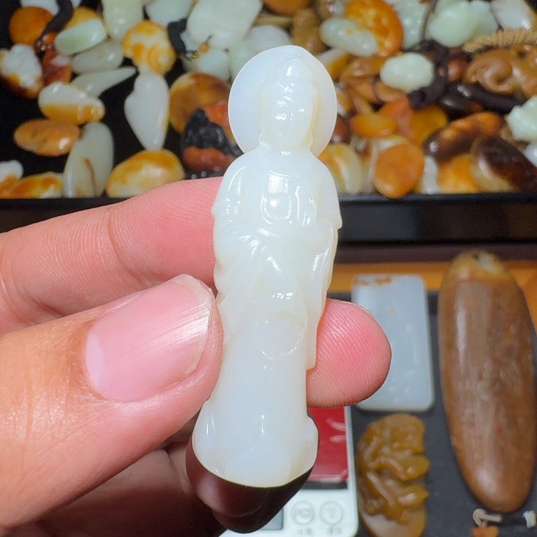 和田玉颈饰未镶嵌