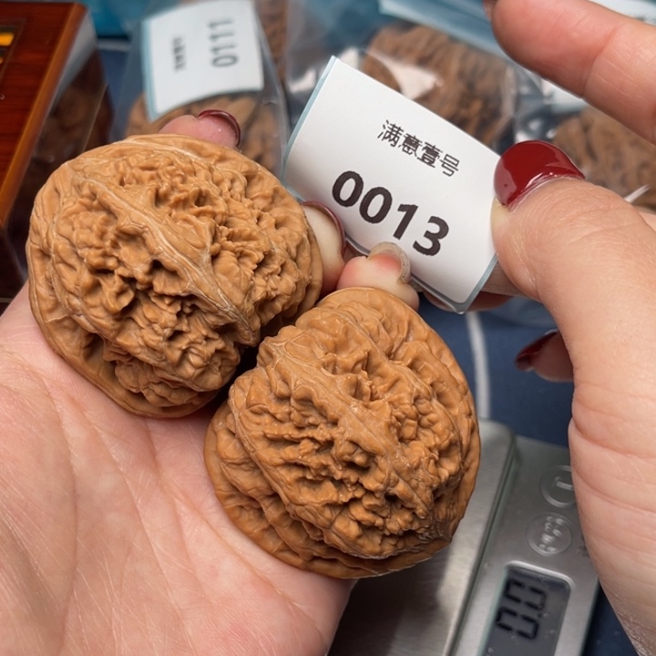 文玩核桃把件粗筋46