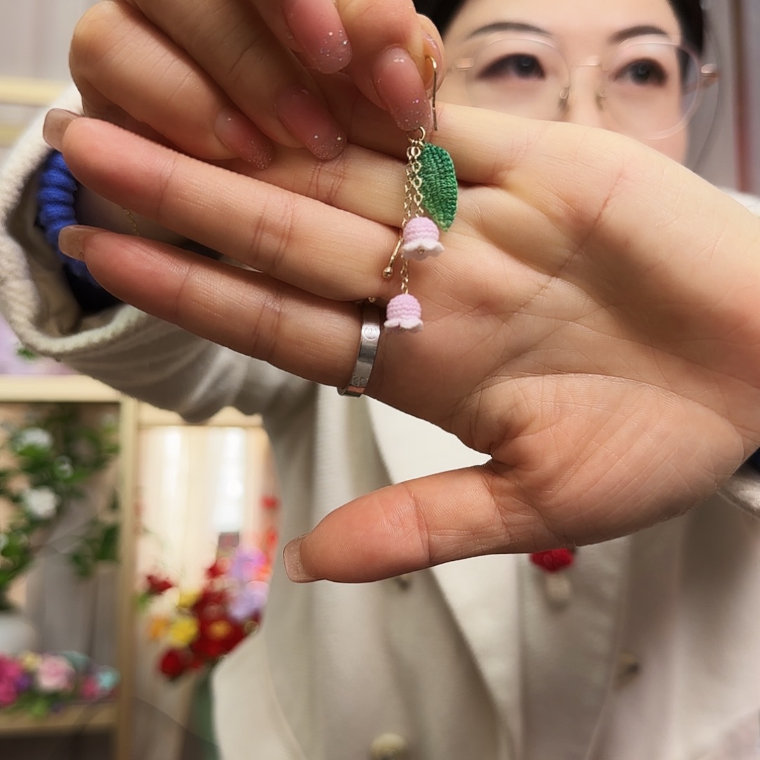 手工钩织设计耳环