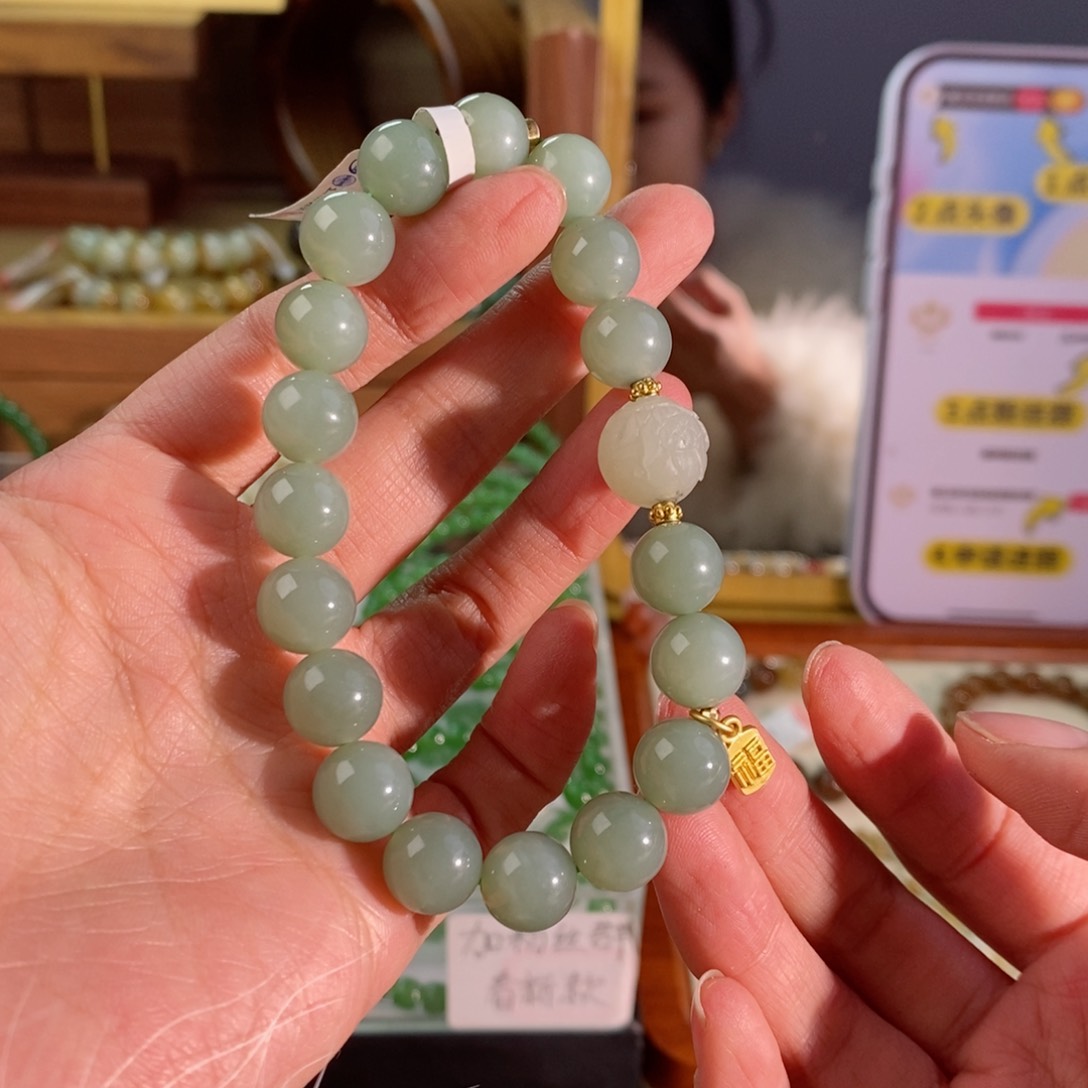 和田玉手串未镶嵌