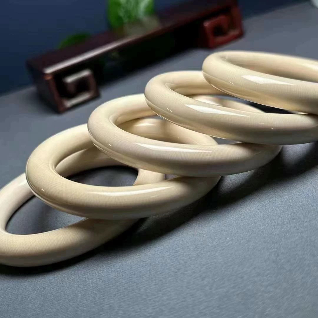 5A级猛犸牙冰料圆条贵妃手镯全品无暇毕业款 直播间专拍改价