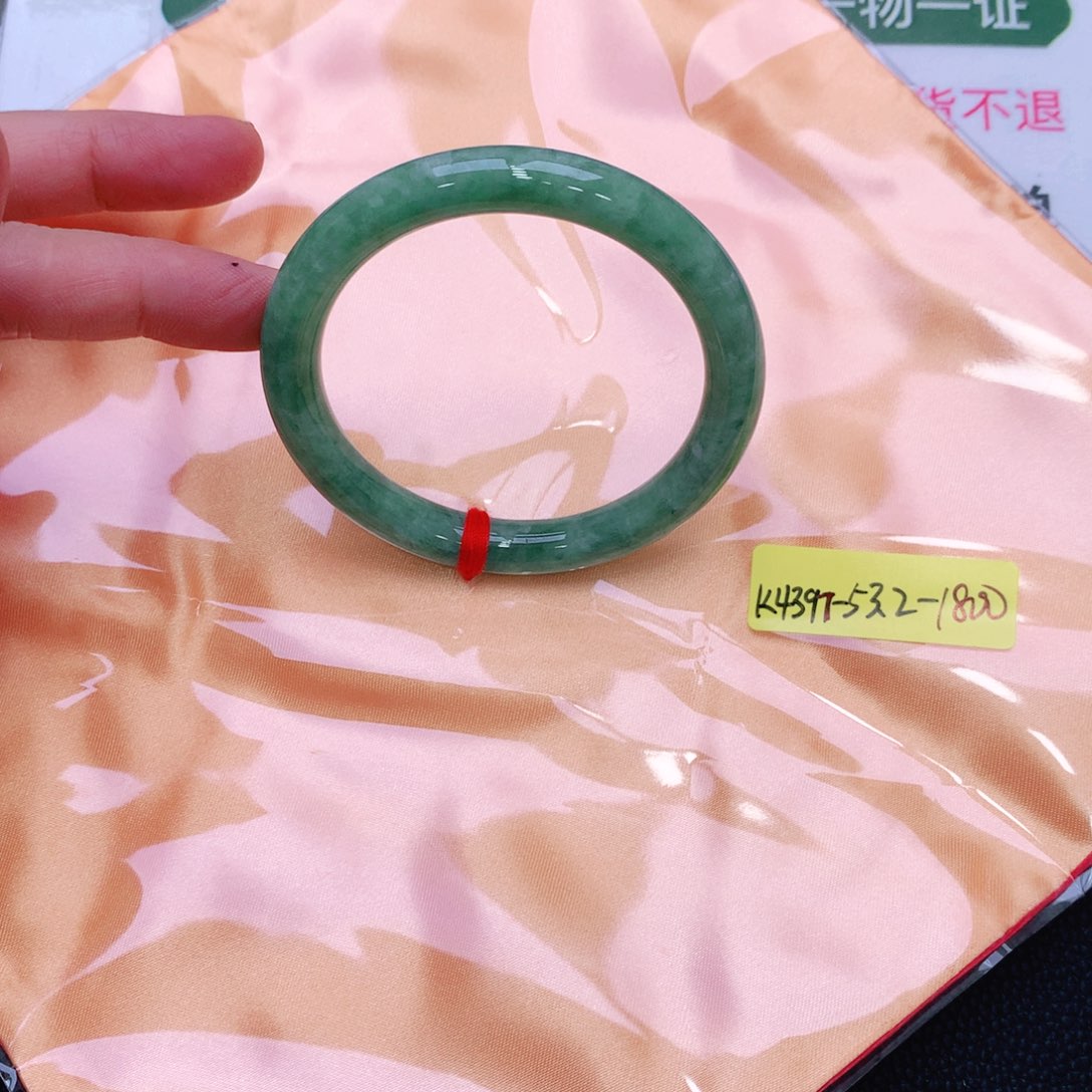 未镶嵌手镯翡翠缅甸翡翠手镯