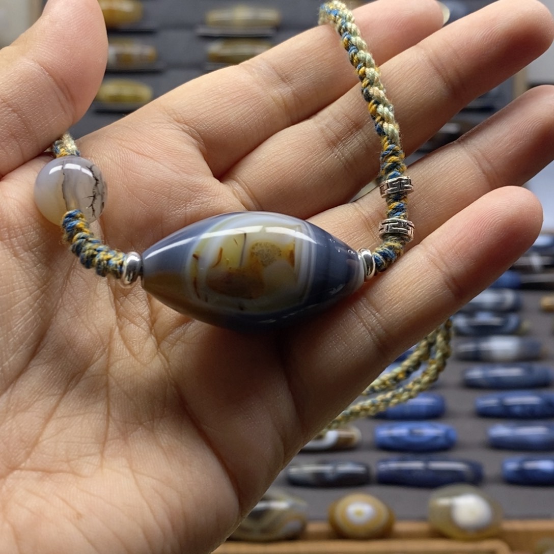 玛瑙/玉髓未镶嵌颈饰