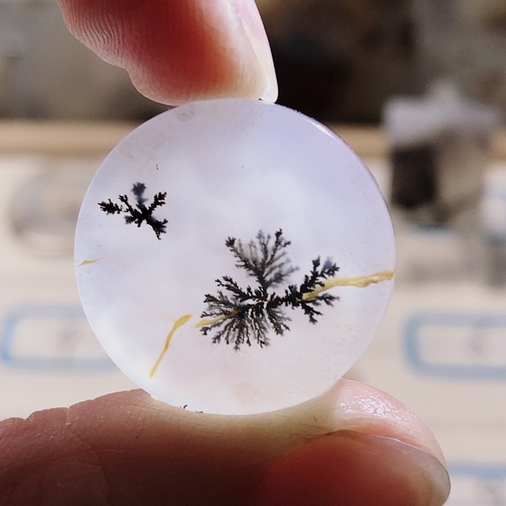 合金颈饰玛瑙/玉髓