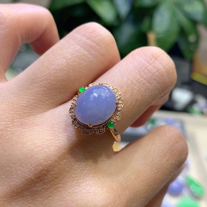 翡翠颈饰18K金镶嵌翡翠